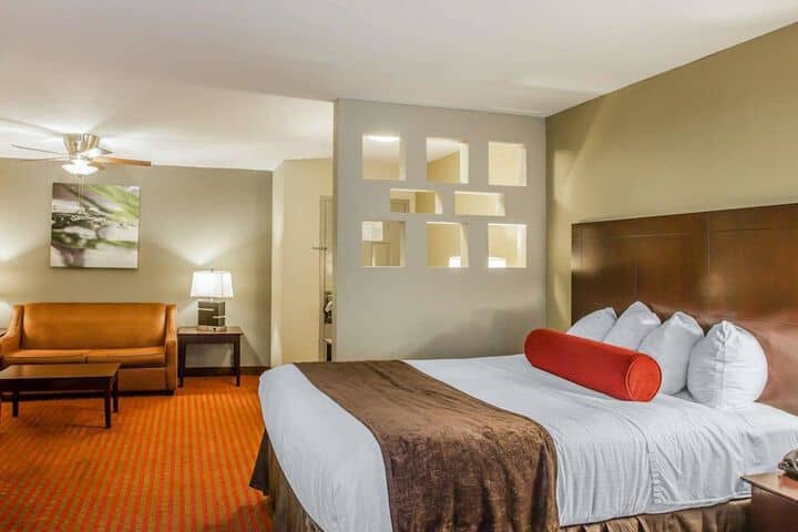 Room 22 of 51