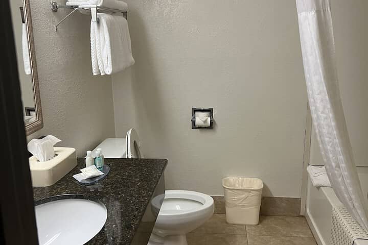 Room 19 of 33