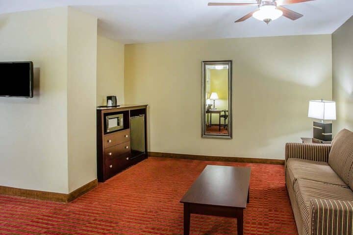 Room 18 of 51