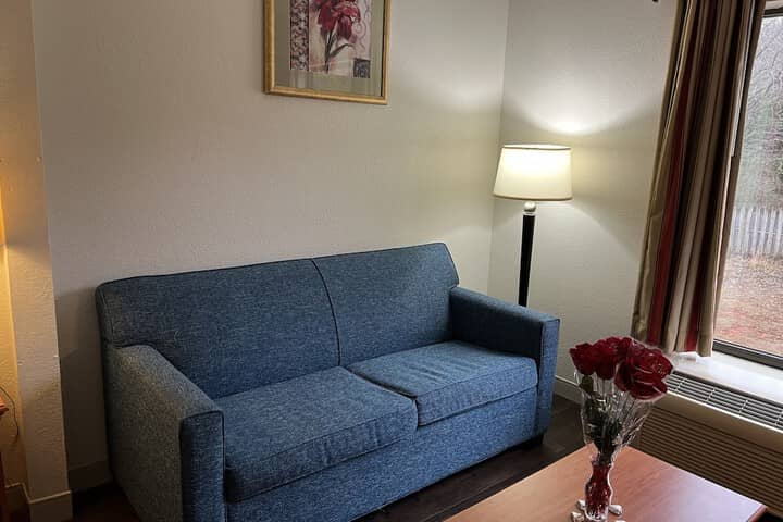 Room 7 of 33